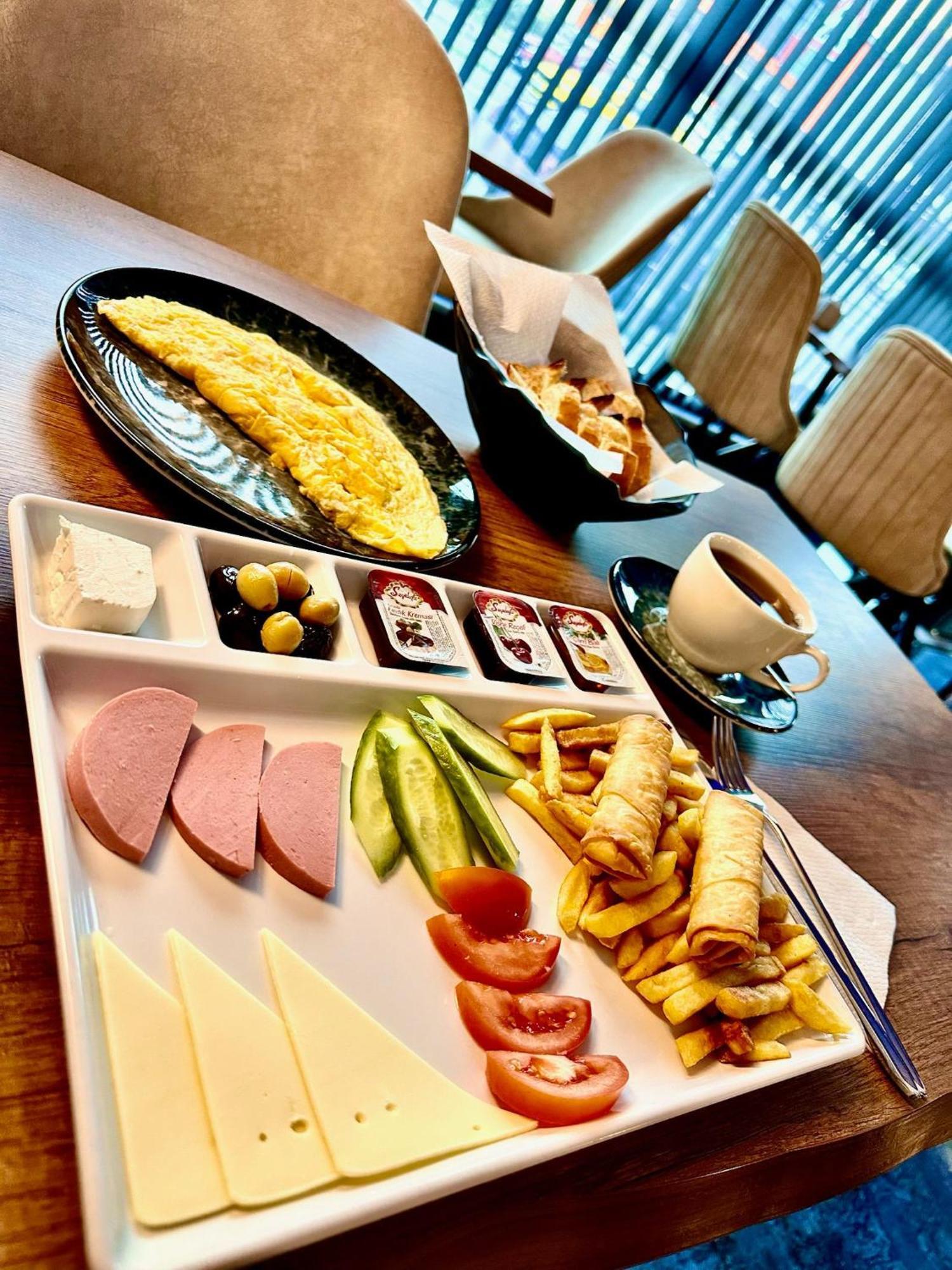 Skymoon Istanbul Airport Hotel Arnavutkoy Екстериор снимка